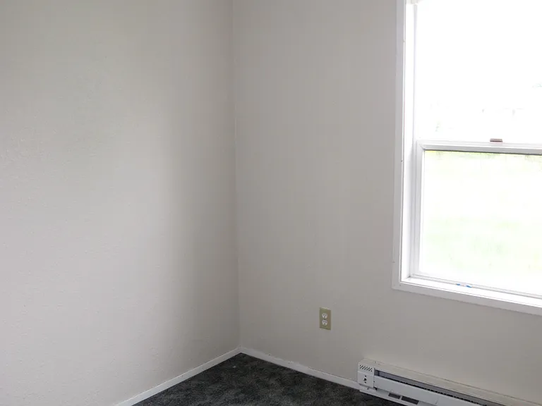 1001 NW Crosby Ave #1 & 2 — Photo 16