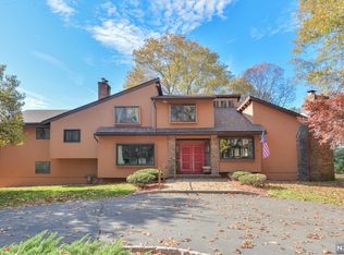 29 W Saddle River Rd, Saddle River, NJ 07458
