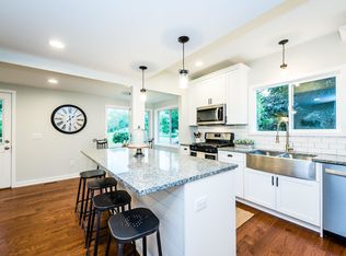 9326 Cleveland Ave, Baroda, MI 49101