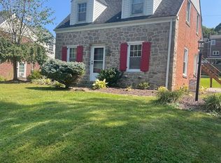 9 Beechwood Dr, Reading, PA 19606