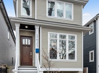 2425 N Campbell Ave, Chicago, IL 60647