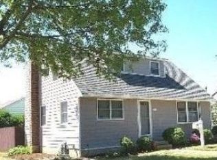 3652 Centerview Ave, Wantagh, NY 11793
