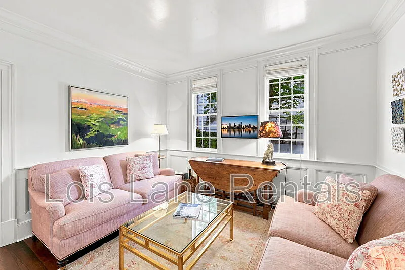 4 bed, 2.5 bath, 2253 sqft, $8,500 — Photo 3
