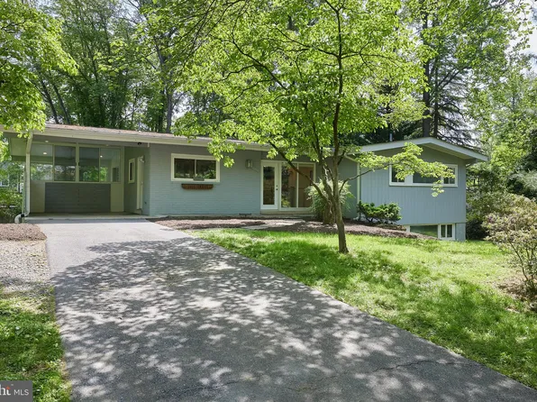 11711 Karen Dr, Rockville, MD 20854