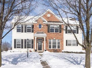 15198 Smithfield Dr, Westfield, IN 46074