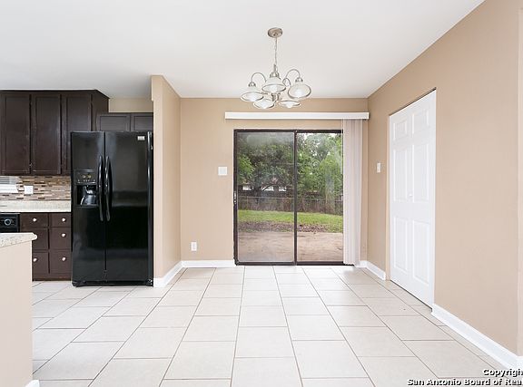 5th image of 5914 Stonybrook Dr