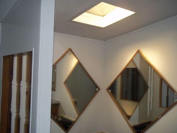 3rd image of 1321 Hanna St