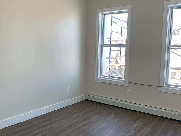 4th image of 25-60 99th St #1
