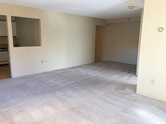 3rd image of 200 Cove Way Unit 320