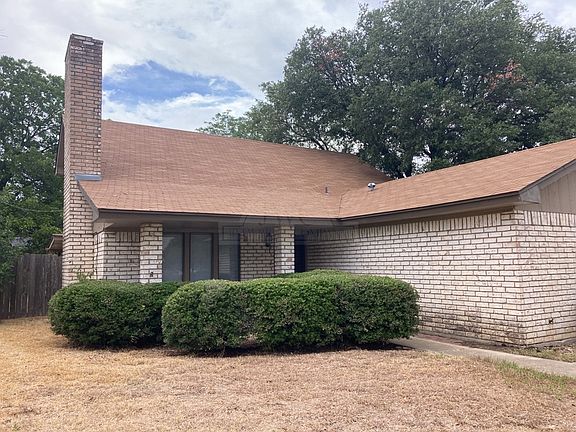 2nd image of 1501 Marsh Dr