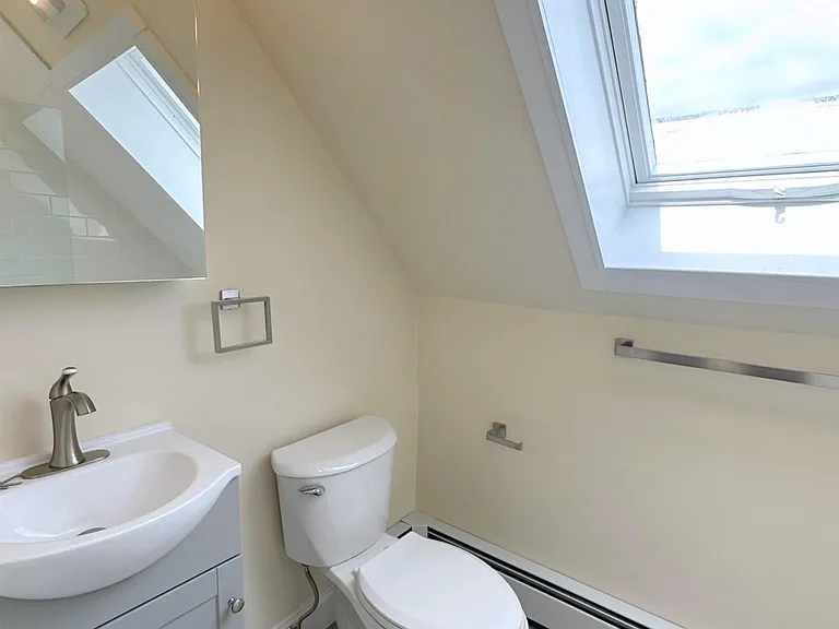 112 Hudson St #1 — Photo 10