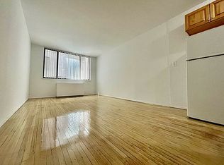 122 E 13th St, New York, NY 10003