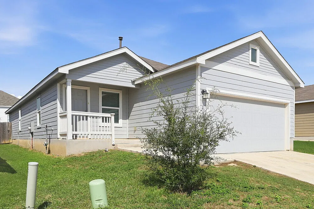 4 bed, 2.0 bath, 1627 sqft, $1,670 — Photo 3