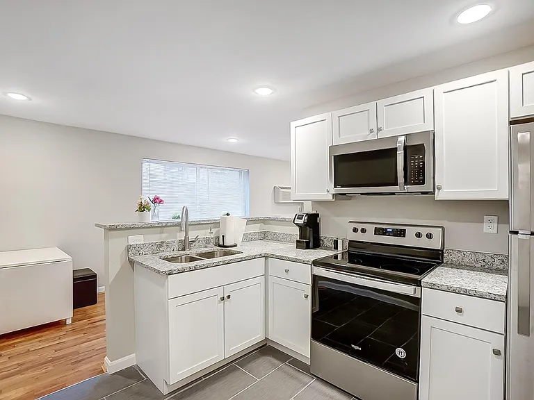 2341 Burnet Ave #2 — Photo 3
