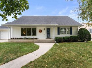 1315 Nagle Ave, Manitowoc, WI 54220