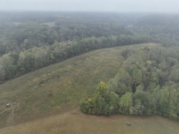 1766 Clifty Rd, Westmoreland, TN 37186