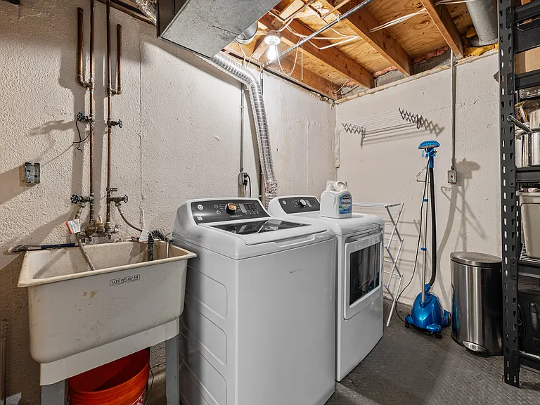 704 Oakbrook Ridge Dr — Photo 34