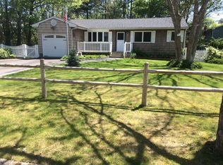 36 Wayne St, Hauppauge, NY 11788