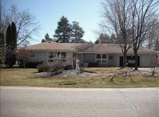 1569 Sky Line Dr, Stevens Point, WI 54482