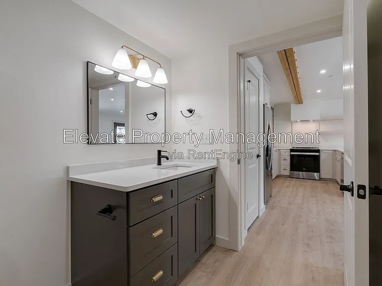 844 NW 43rd St #102 — Photo 22