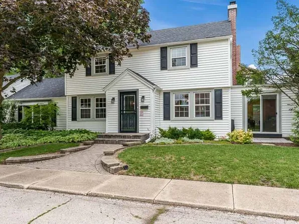 2324 Princeton Ave, Rockford, IL 61107