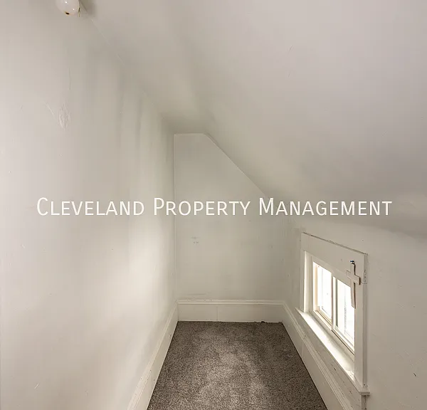 2193 W 104th St #2193 W 104TH ST UP U — Photo 13