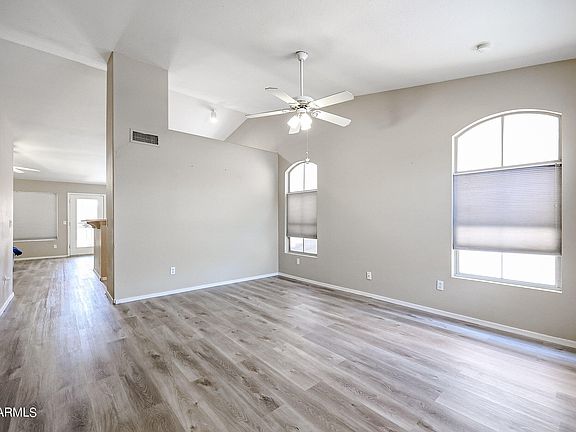 5th image of 17116 N WOODROSE Avenue