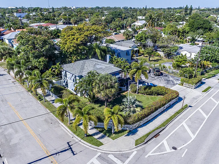 4205 N Flagler Dr #8 — Photo 9