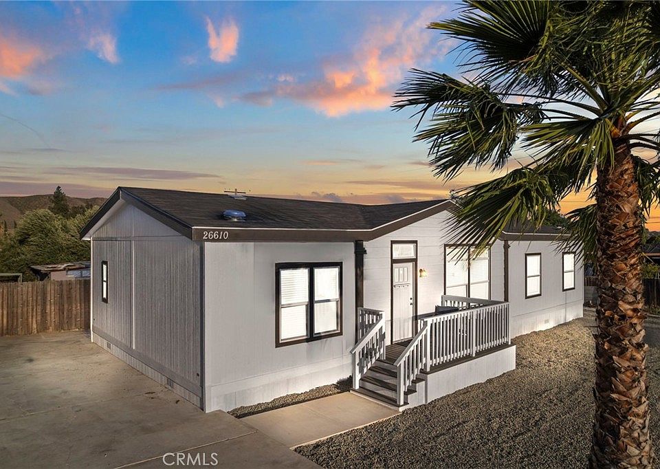 1st image of 26610 Franklin Ave