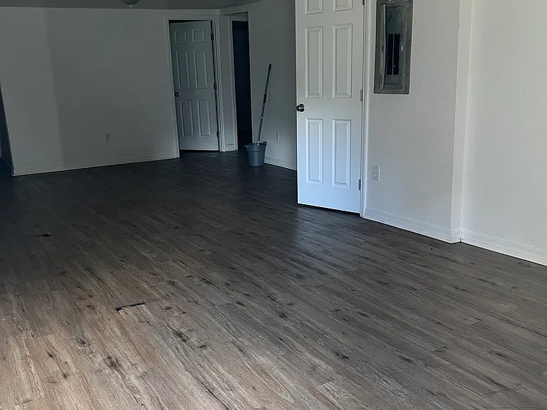6253 Gilchrist Rd — Photo 4