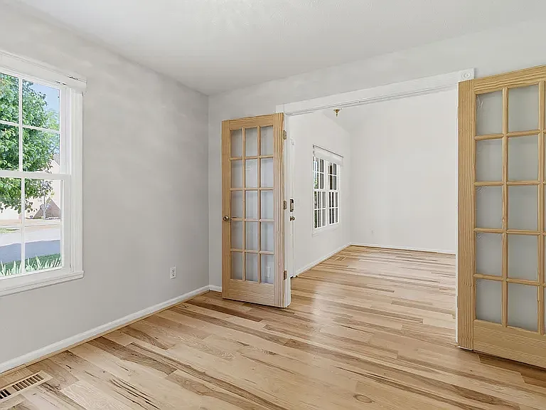 322 N Birchwood Dr — Photo 4