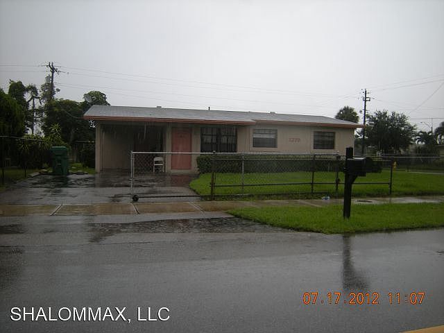 1st image of 1270 NW 31st Way