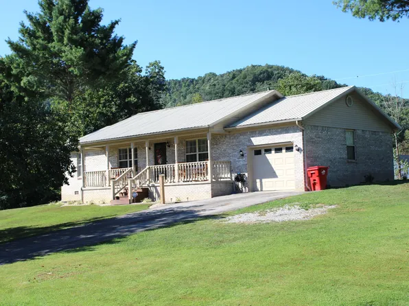 1006 Honeysuckle Ct, Berea, KY 40403
