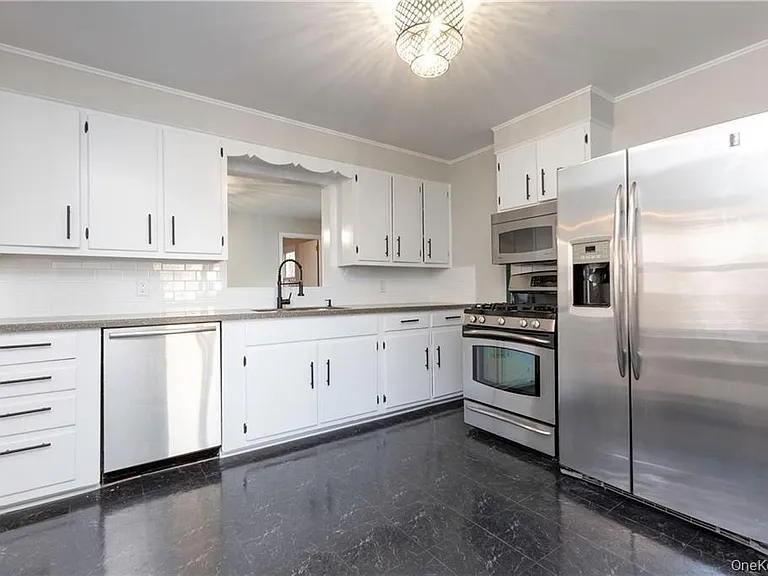 110 Ellsworth Ave #A — Photo 2