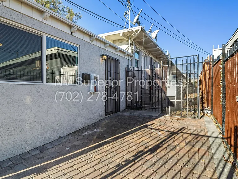 1301 E Ogden Ave #E — Photo 2