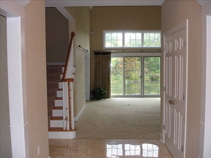 5th image of 738 WALDENS POND Road