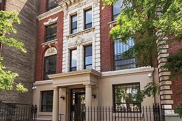 Rented by Tapiro Realty