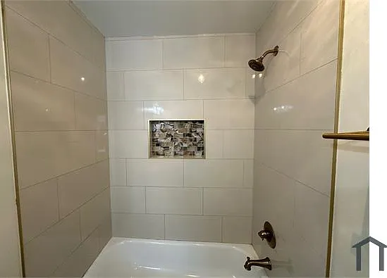640 Towergate Pl — Photo 26