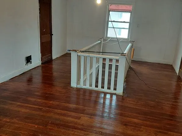 12555 Maiden St, Detroit, MI 48213