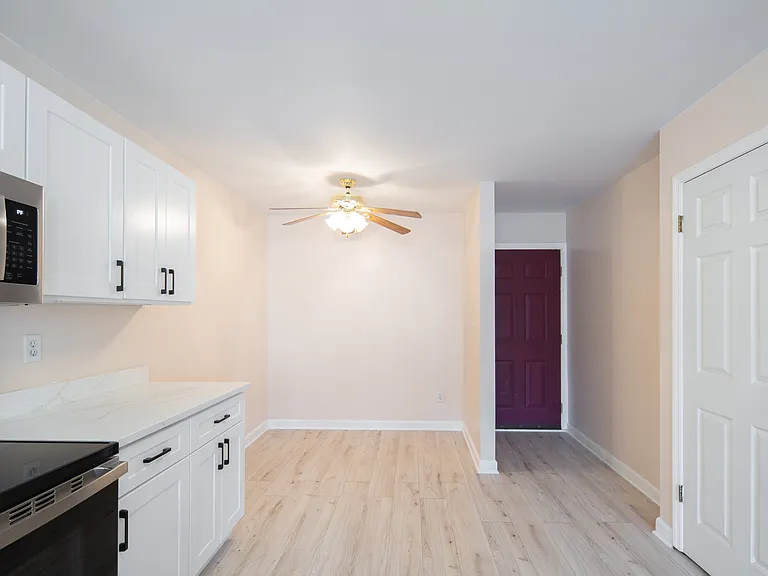 174 Harvard Rd — Photo 4
