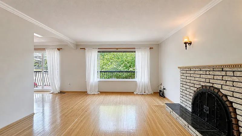 4 bed, 2.5 bath, 2578 sqft, $5,000 — Photo 3