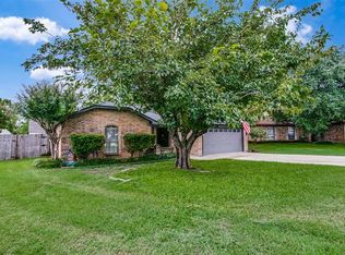 1061 Green Ridge Ter, Fort Worth, TX 76179