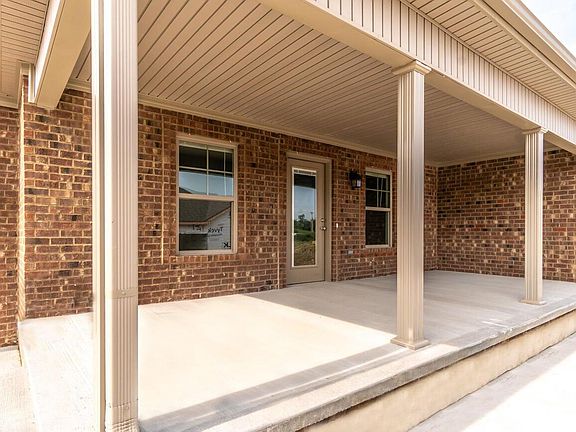 3rd image of 144 Garden Gate Dr