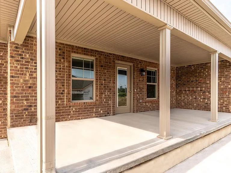 144 Garden Gate Dr — Photo 3