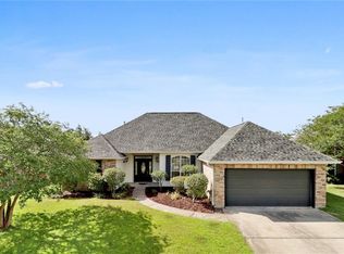 212 Oak Point Dr, La Place, LA 70068