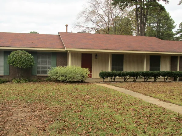 1512 Karen Cir, Magnolia, AR 71753