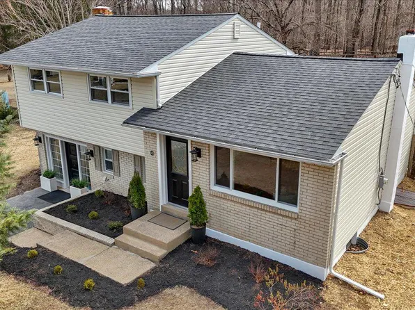 610 Southern Dr, West Chester, PA 19380