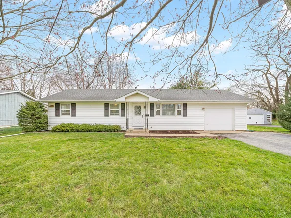 18 N Cook St, Plano, IL 60545