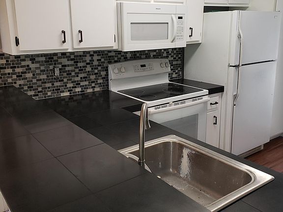 2nd image of 6674 138th Ave NE APT 608