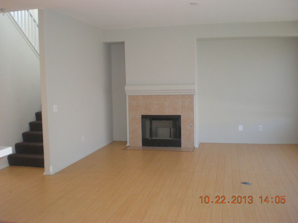 2nd image of 44650 27th St E